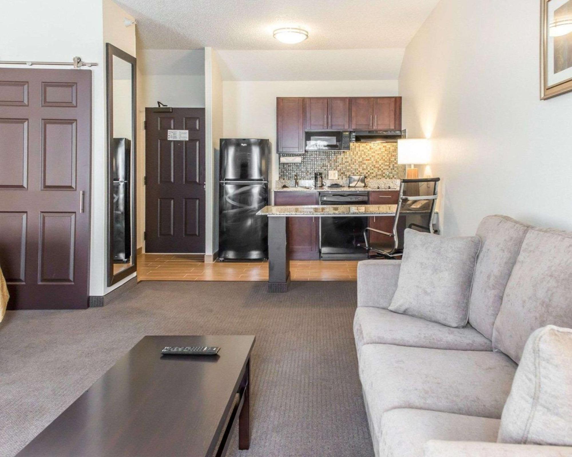 Mainstay Suites Pittsburgh Airport Robinson Township Exterior foto